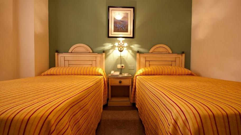 Hotel Los Bartolos 알라마 데 무르시아 객실 사진